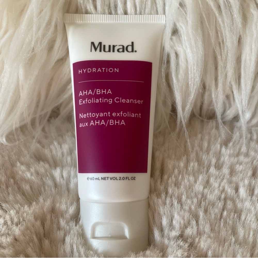 Murad AHA/BHA Exfoliating Cleanser - White and Burgundy